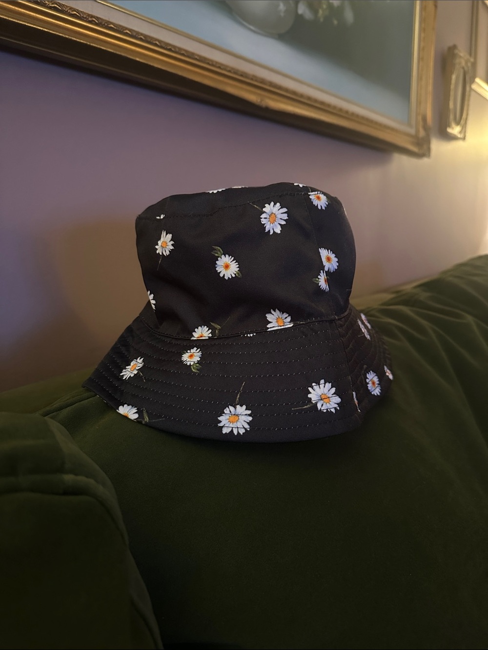Alice + Olivia X Fabfitfun Daisy Bucket Hat